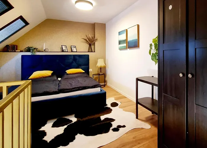 Charmante Maisonette-wohnung In Alt-lobeda, In Kliniknaehe Appartement *