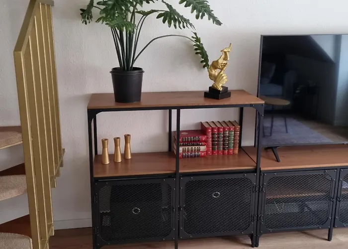 Charmante Maisonette-wohnung In Alt-lobeda, In Kliniknaehe * Jena