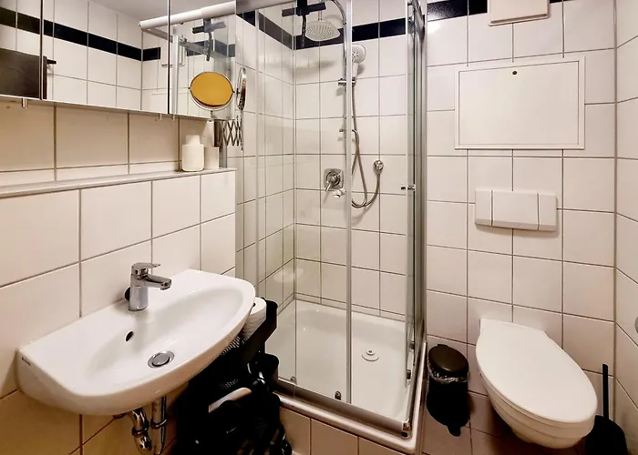 Apartamento Charmante Maisonette-wohnung In Alt-lobeda, In Kliniknaehe *