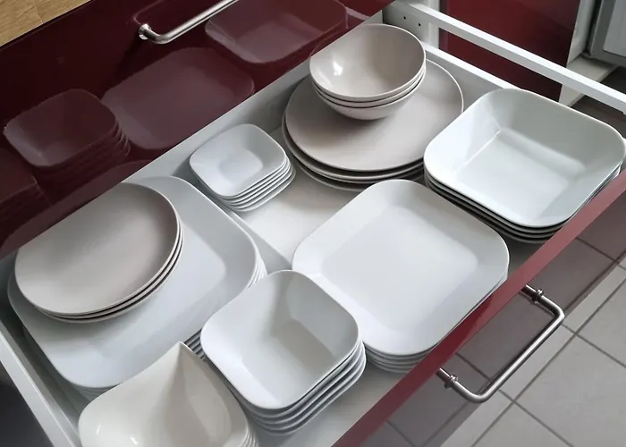 Charmante Maisonette-wohnung In Alt-lobeda, In Kliniknaehe